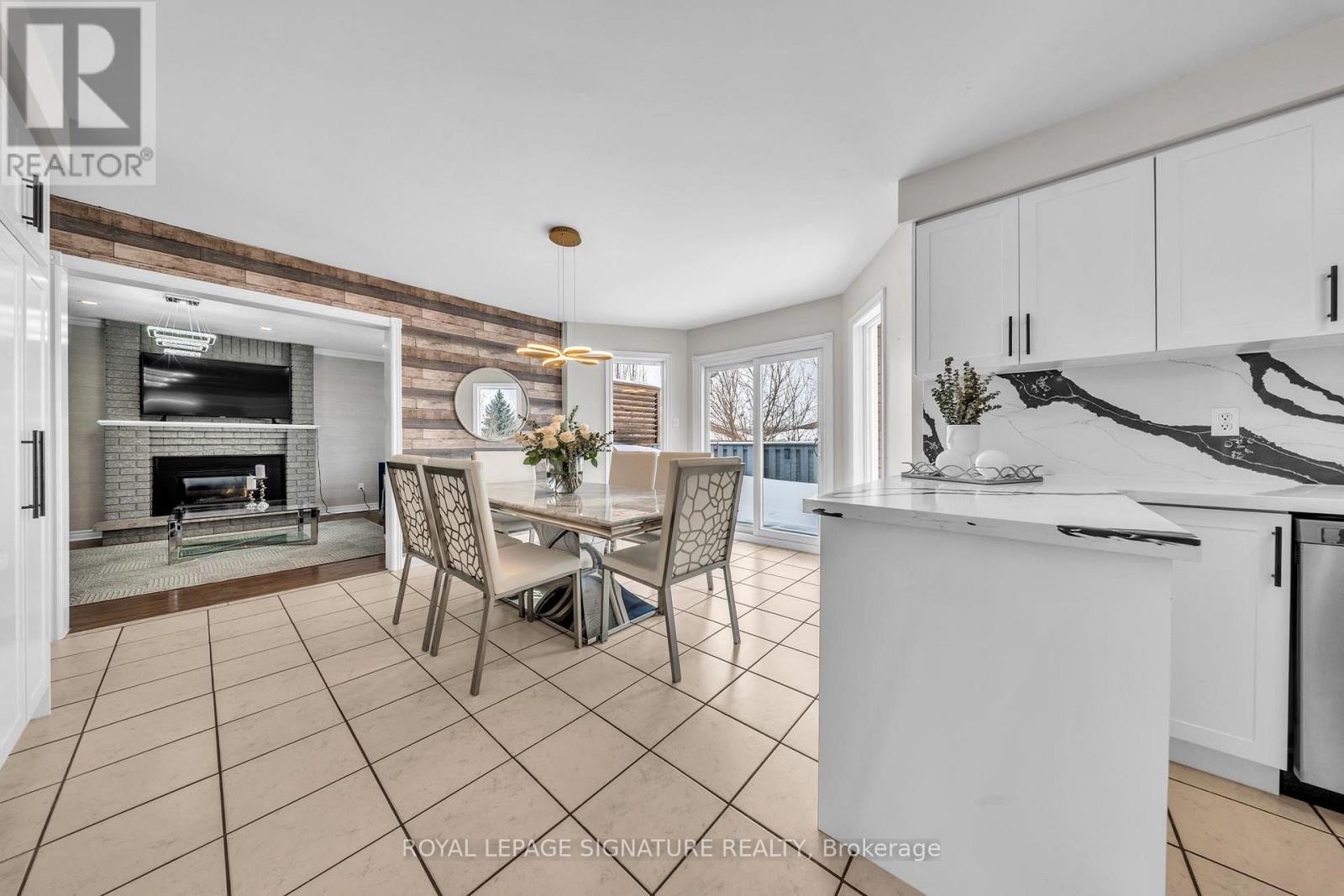 22 Stoddart Court, Bradford West Gwillimbury (Bradford), Ontario  L3Z 2X8 - Photo 17 - N12818552