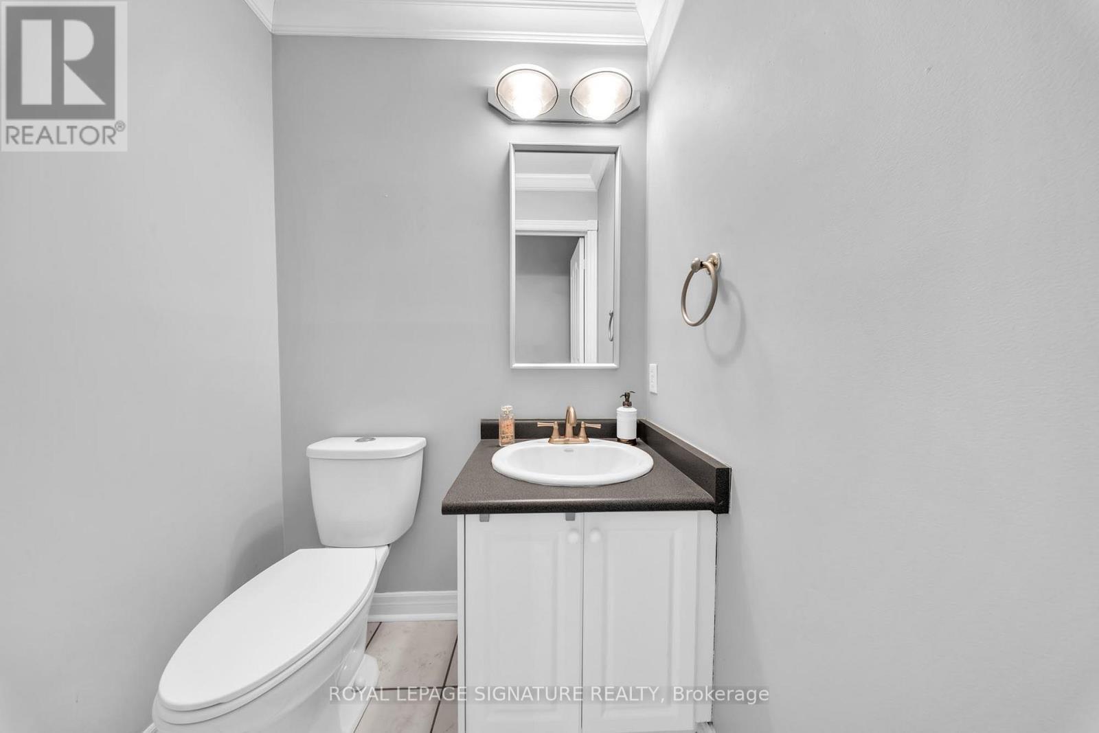 22 Stoddart Court, Bradford West Gwillimbury (Bradford), Ontario  L3Z 2X8 - Photo 20 - N12818552