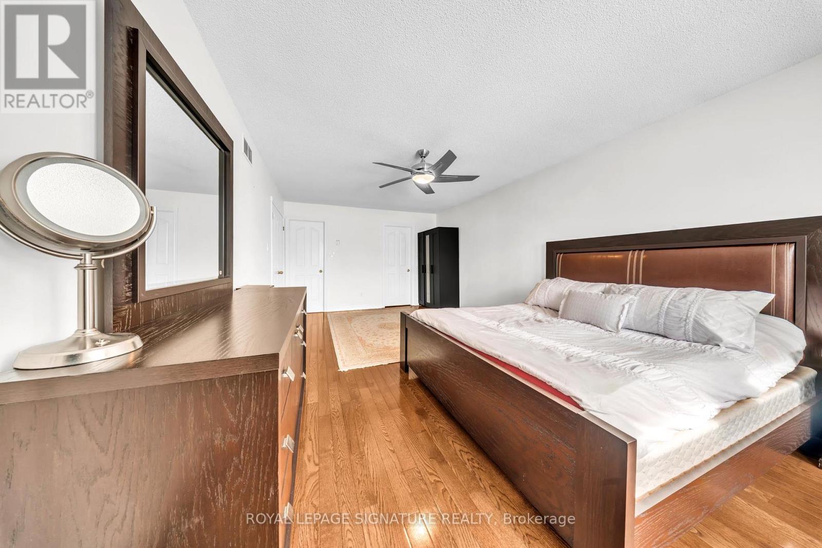 22 Stoddart Court, Bradford West Gwillimbury (Bradford), Ontario  L3Z 2X8 - Photo 24 - N12818552