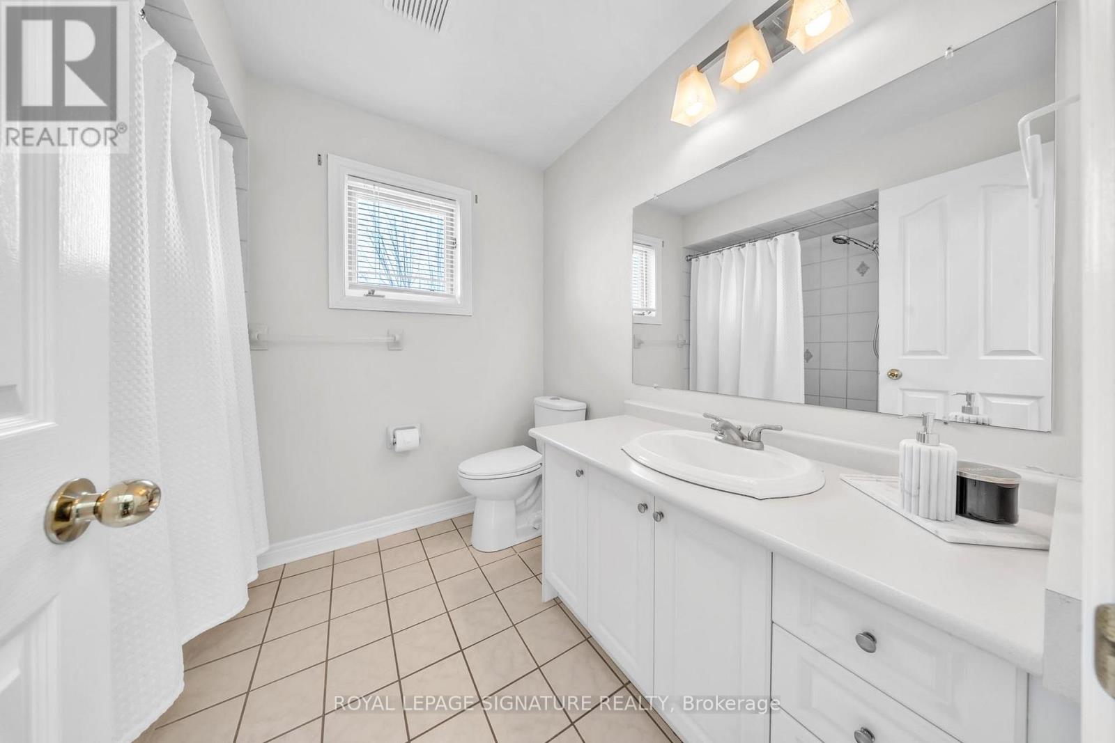 22 Stoddart Court, Bradford West Gwillimbury (Bradford), Ontario  L3Z 2X8 - Photo 29 - N12818552