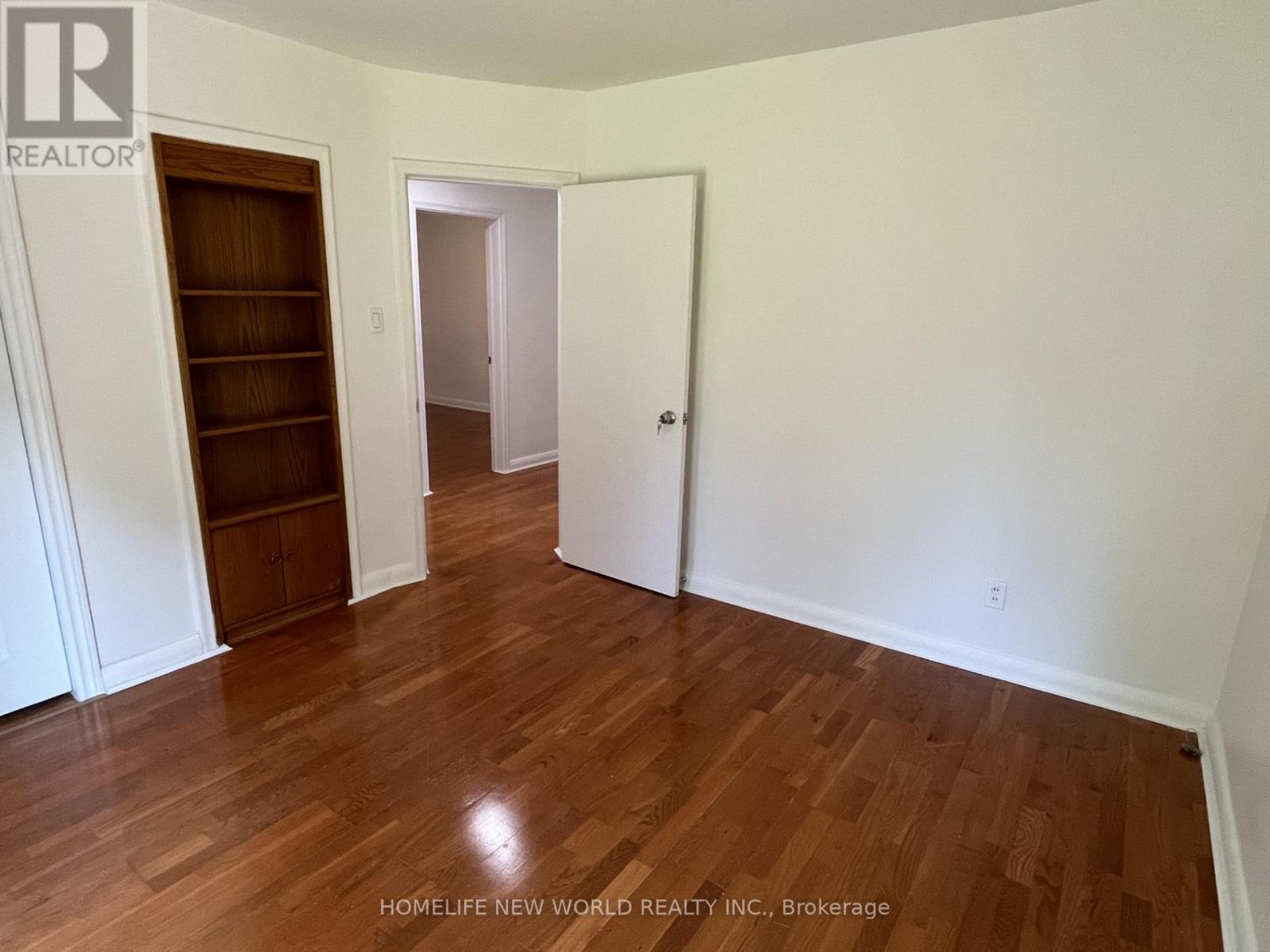 Main - 345 Centre Street E, Richmond Hill, Ontario  L4C 1B3 - Photo 12 - N12818566