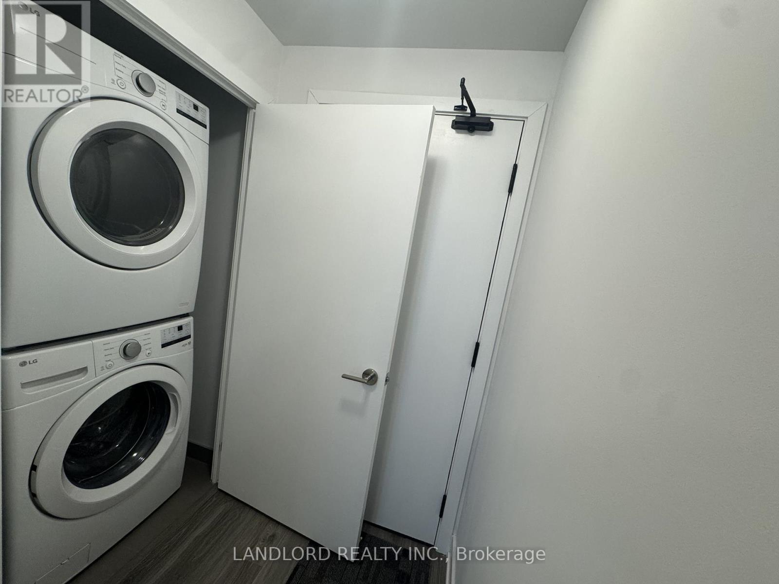 2809 - 4130 Parkside Village Drive, Mississauga, Ontario  L5B 3M8 - Photo 16 - W12818562