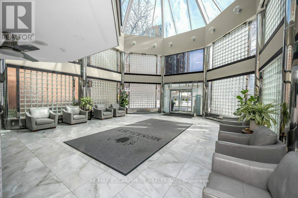 512 - 335 Webb Drive, Mississauga, Ontario  L5B 4A1 - Photo 22 - W12818594