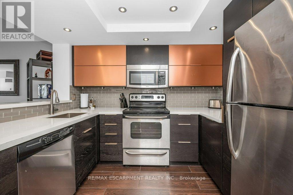 512 - 335 Webb Drive, Mississauga, Ontario  L5B 4A1 - Photo 8 - W12818594