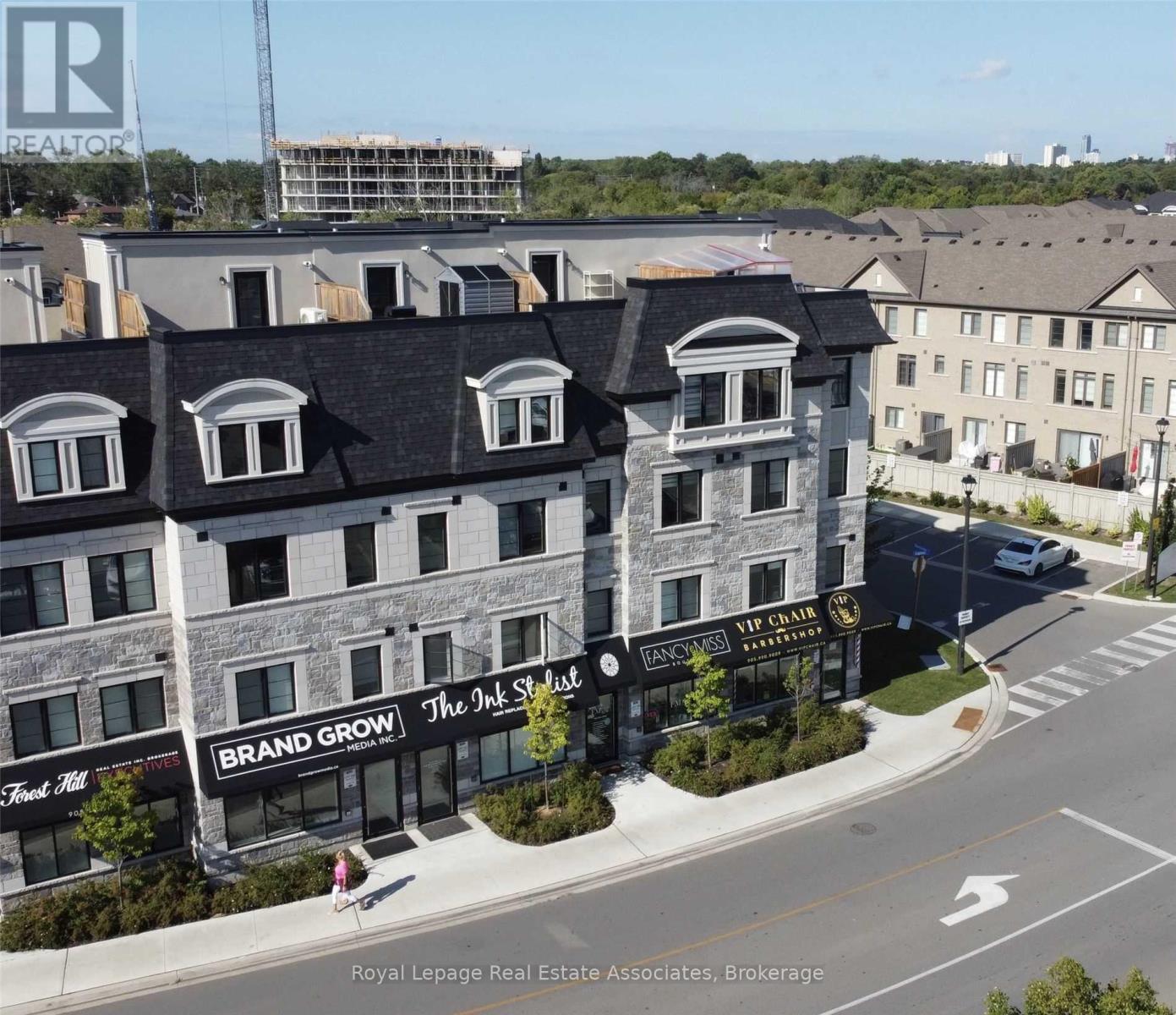 588 RAPIDS LANE, Mississauga, Ontario