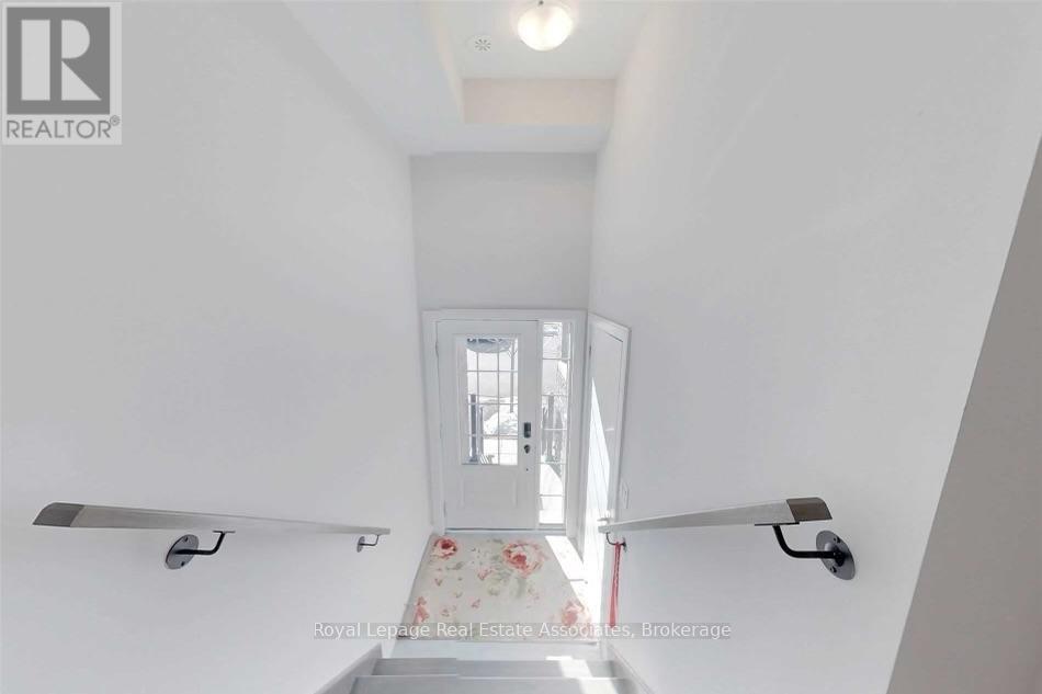 588 Rapids Lane, Mississauga, Ontario  L5G 0A9 - Photo 26 - W12818618