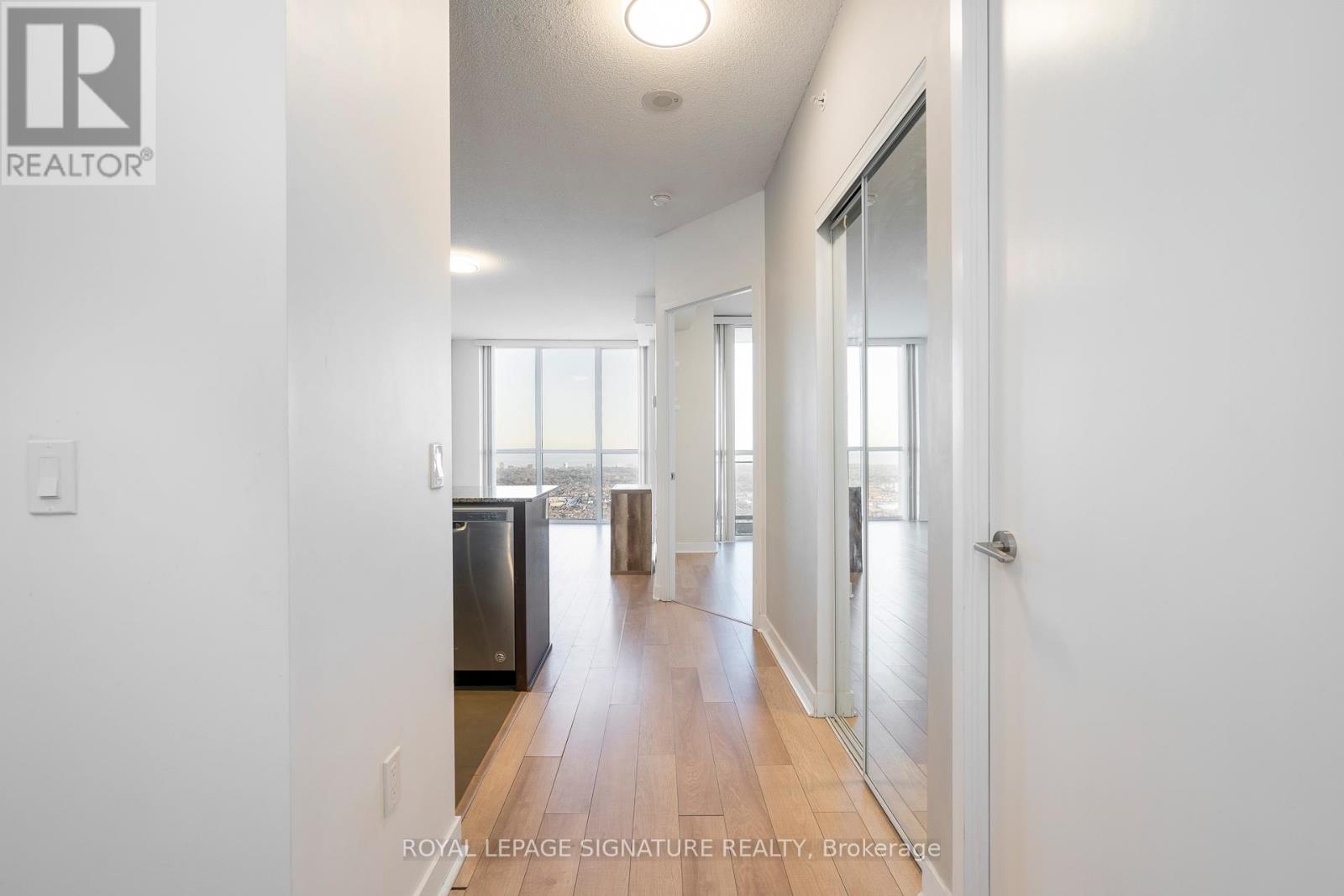 4203 - 3975 Grand Park Drive, Mississauga, Ontario  L5B 0K4 - Photo 7 - W12818654