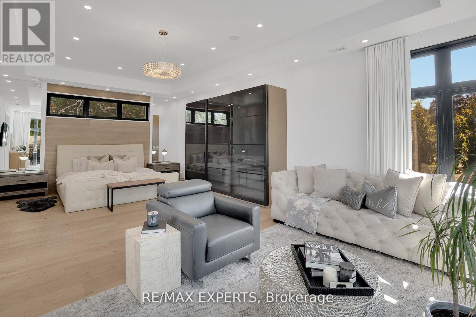 7 Woodvalley Drive, Toronto, Ontario  M9A 4H2 - Photo 16 - W12818656