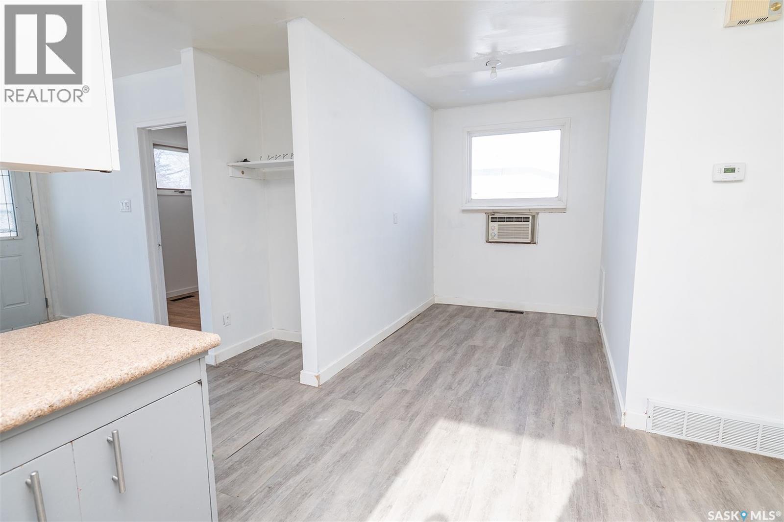 201 2nd Street W, Wynyard, Saskatchewan  S0A 4T0 - Photo 10 - SK029128