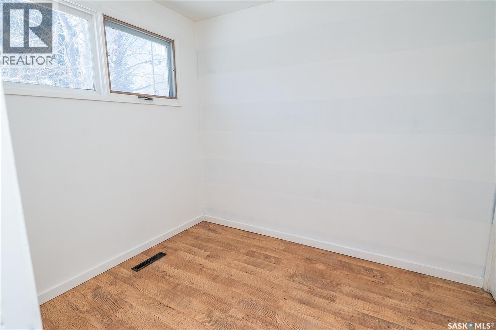 201 2nd Street W, Wynyard, Saskatchewan  S0A 4T0 - Photo 12 - SK029128