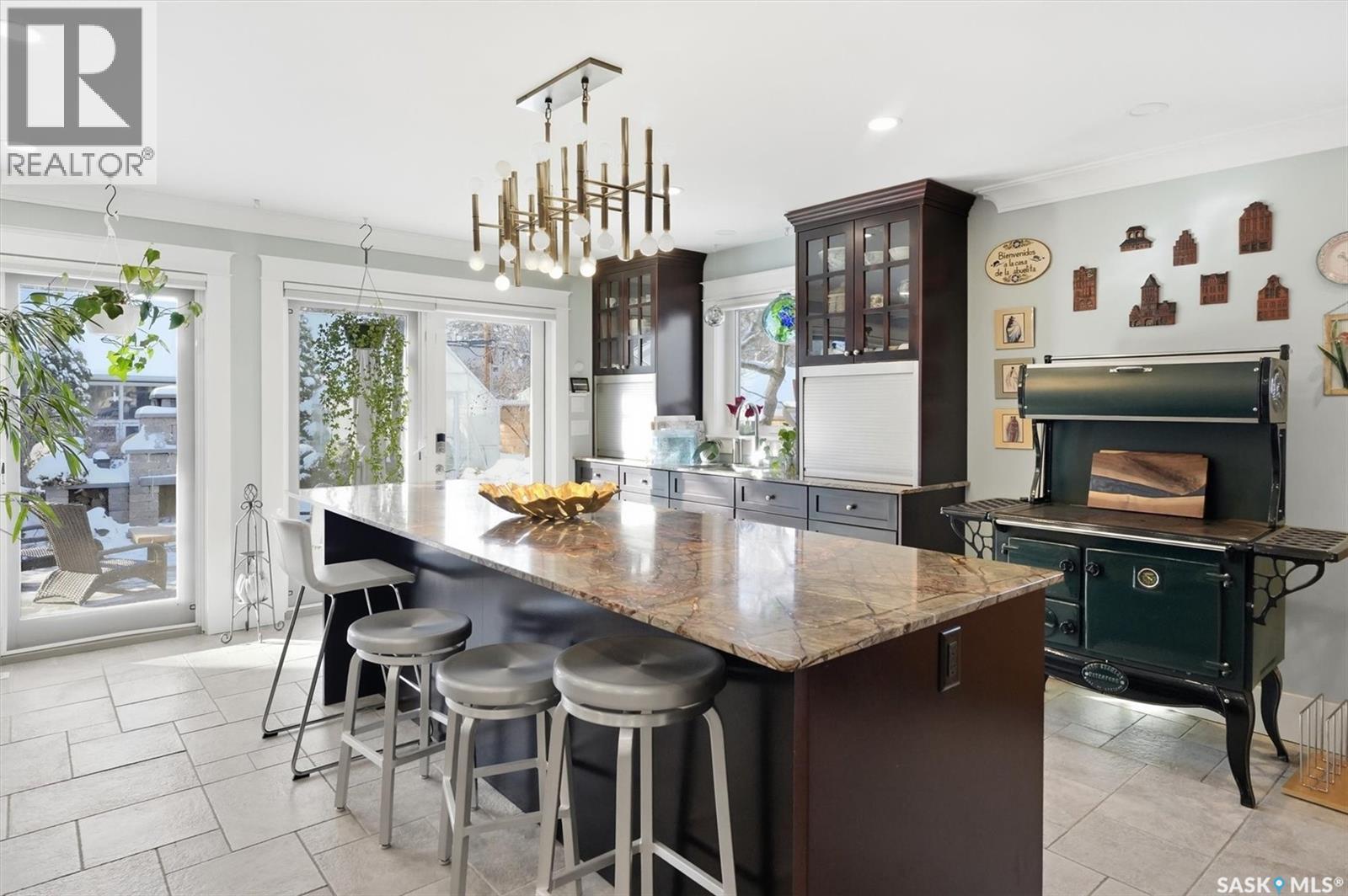 1210 Elliott Street, Saskatoon, Saskatchewan  S7N 0V6 - Photo 7 - SK029062