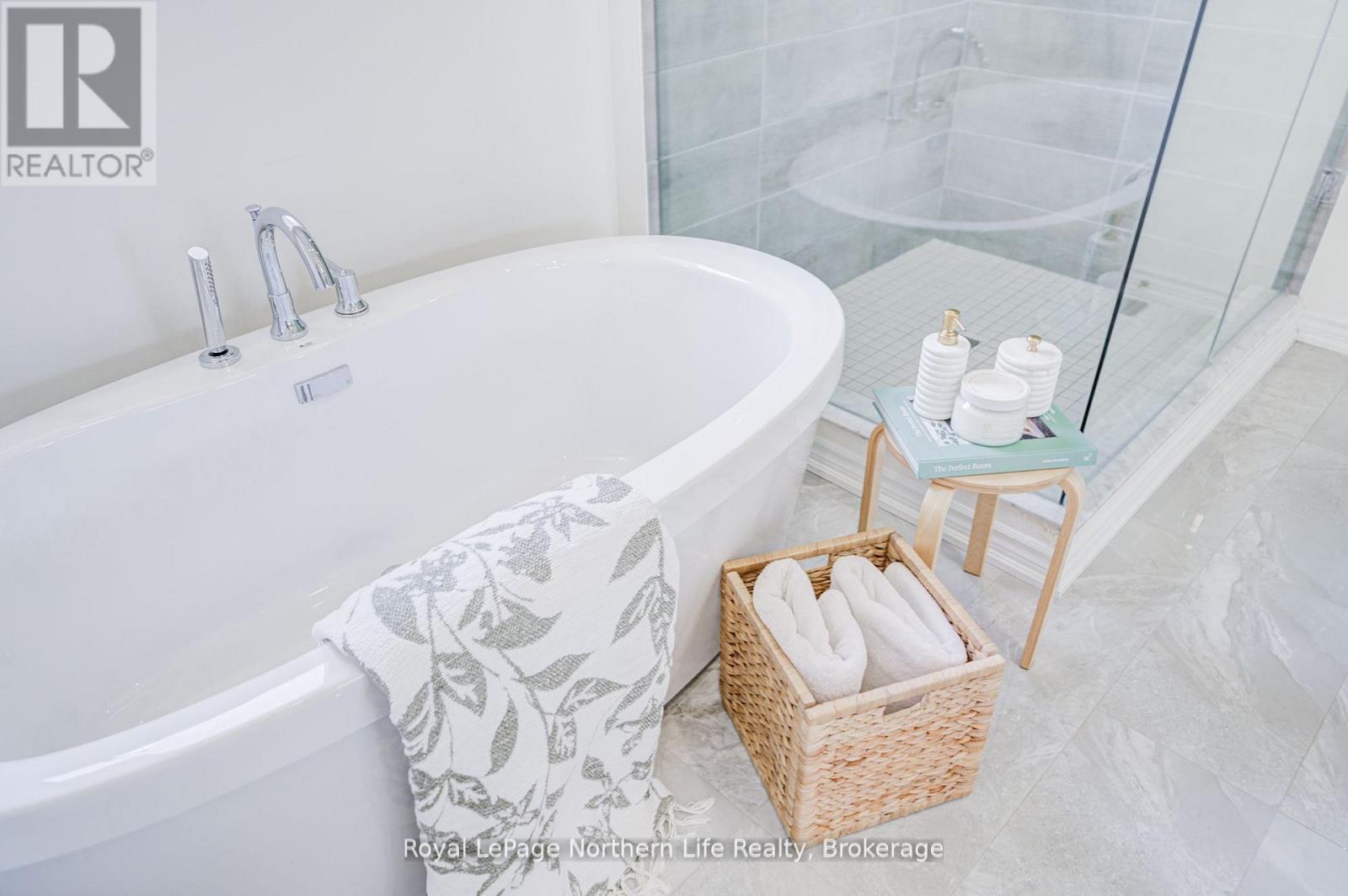 Lorem Ipsum Dolor Sit Amet,, Georgina, Ontario  L4P  - Photo 31 - DEMO29397349