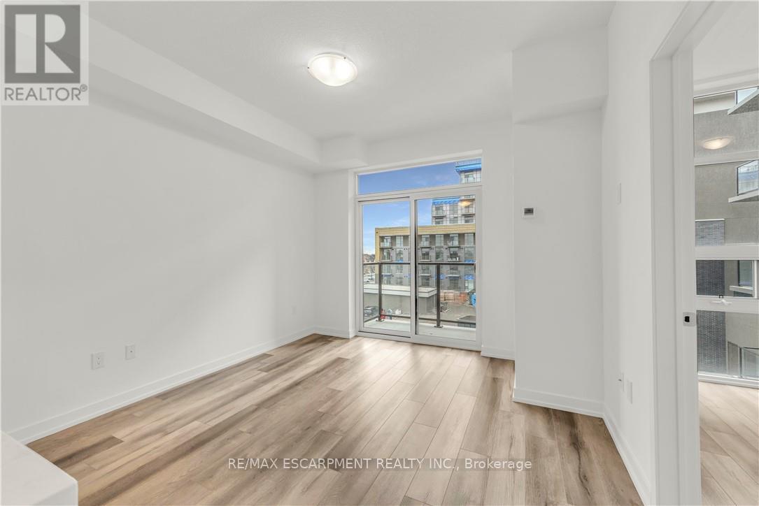 340 - 10 Mallard Trail, Hamilton, Ontario  L8B 1W5 - Photo 10 - X12818548