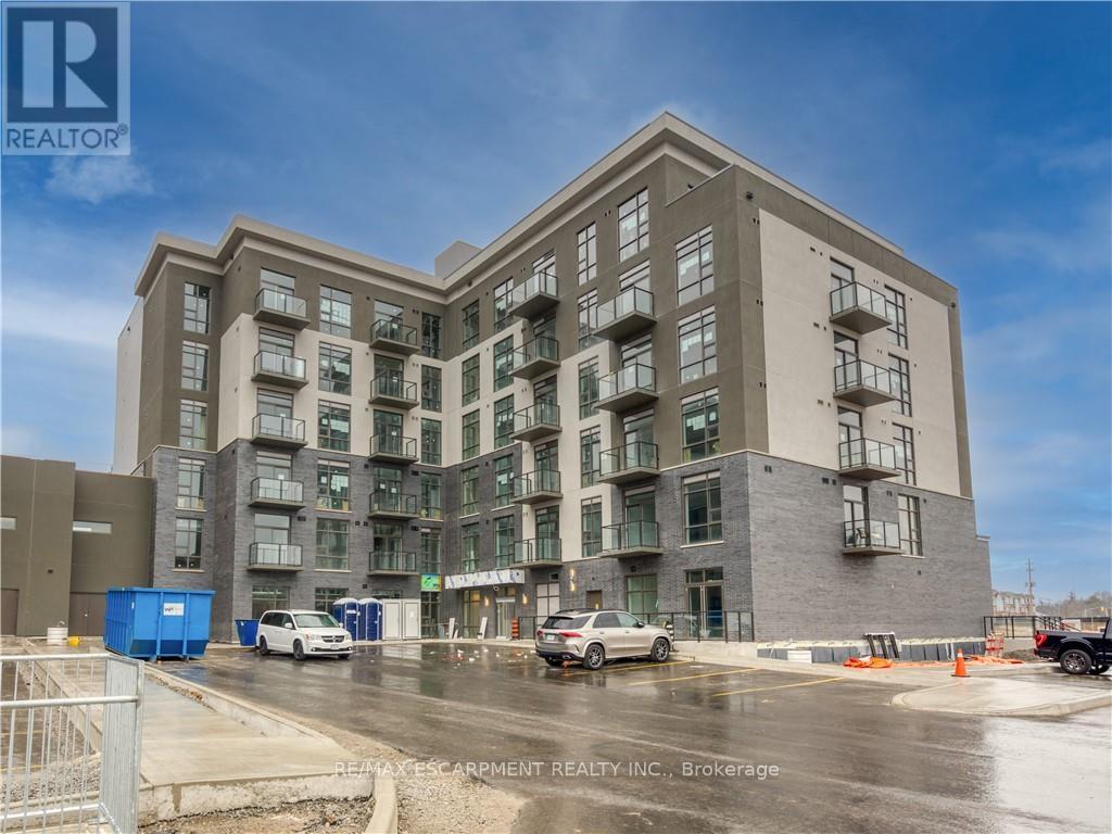 340 - 10 Mallard Trail, Hamilton, Ontario  L8B 1W5 - Photo 2 - X12818548