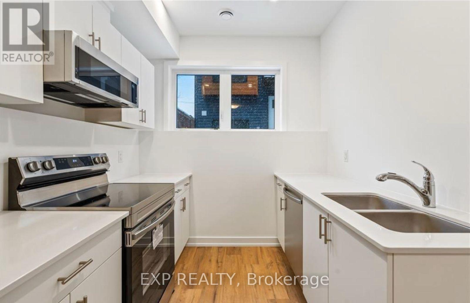 111 - 781 Clare Avenue, Welland, Ontario  L3C 0K1 - Photo 4 - X12818558