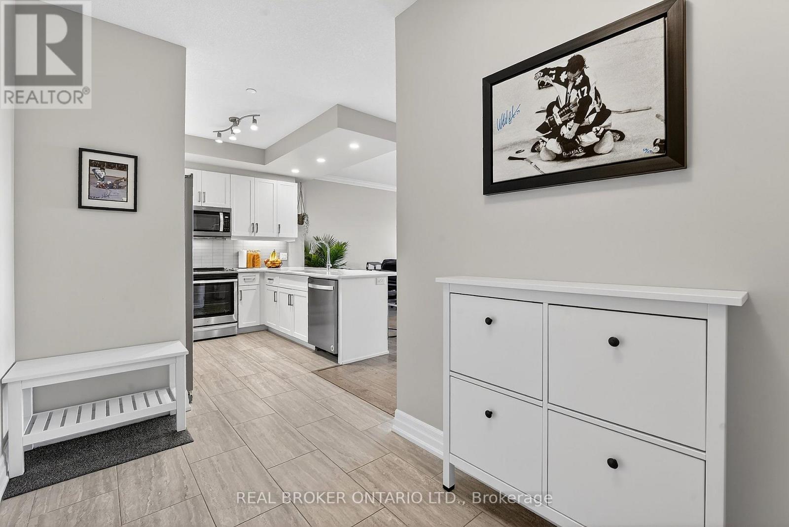 609 - 1878 Gordon Street, Guelph, Ontario  N1L 0P4 - Photo 3 - X12818576