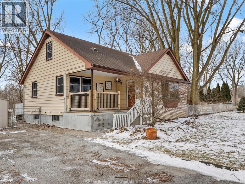 MLS# 26003950: 1875 LANSING, Windsor, Canada