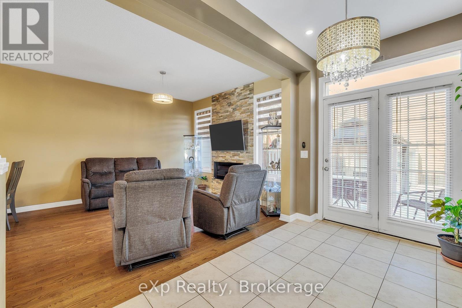 115 Holloway Terrace, Milton, Ontario L9T 0R6 - Photo 10 - W12818710