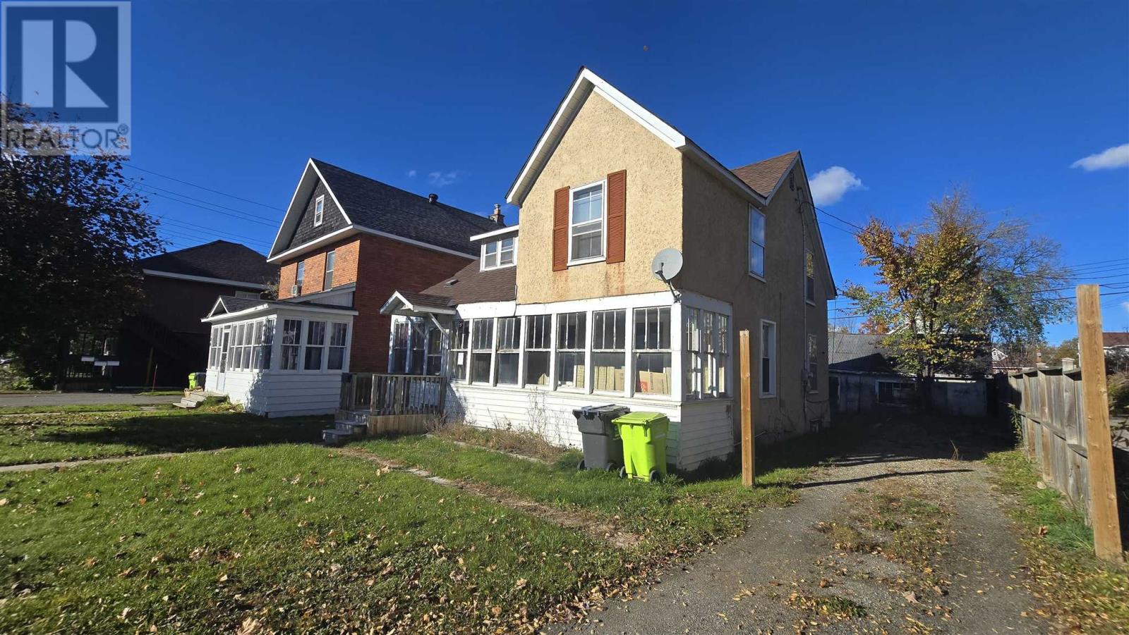 178 Albert St W, Sault Ste. Marie, Ontario  P6A 1B4 - Photo 2 - SM253141