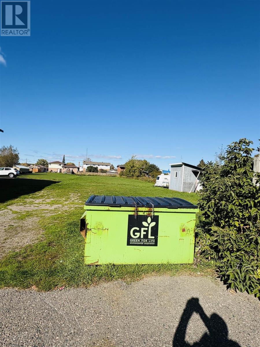 128 Second Lin W, Sault Ste. Marie, Ontario P6C 2H9 - Photo 43 - SM253131