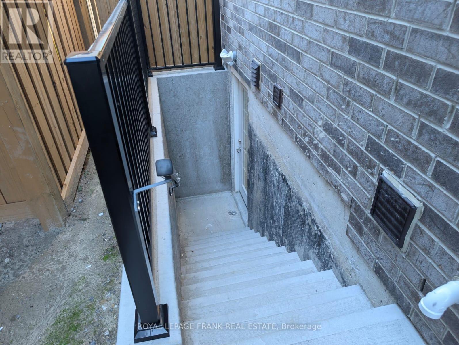 Bsmt - 41 Morley Crescent, Whitby (Rolling Acres), Ontario  L1R 0P1 - Photo 3 - E12818896