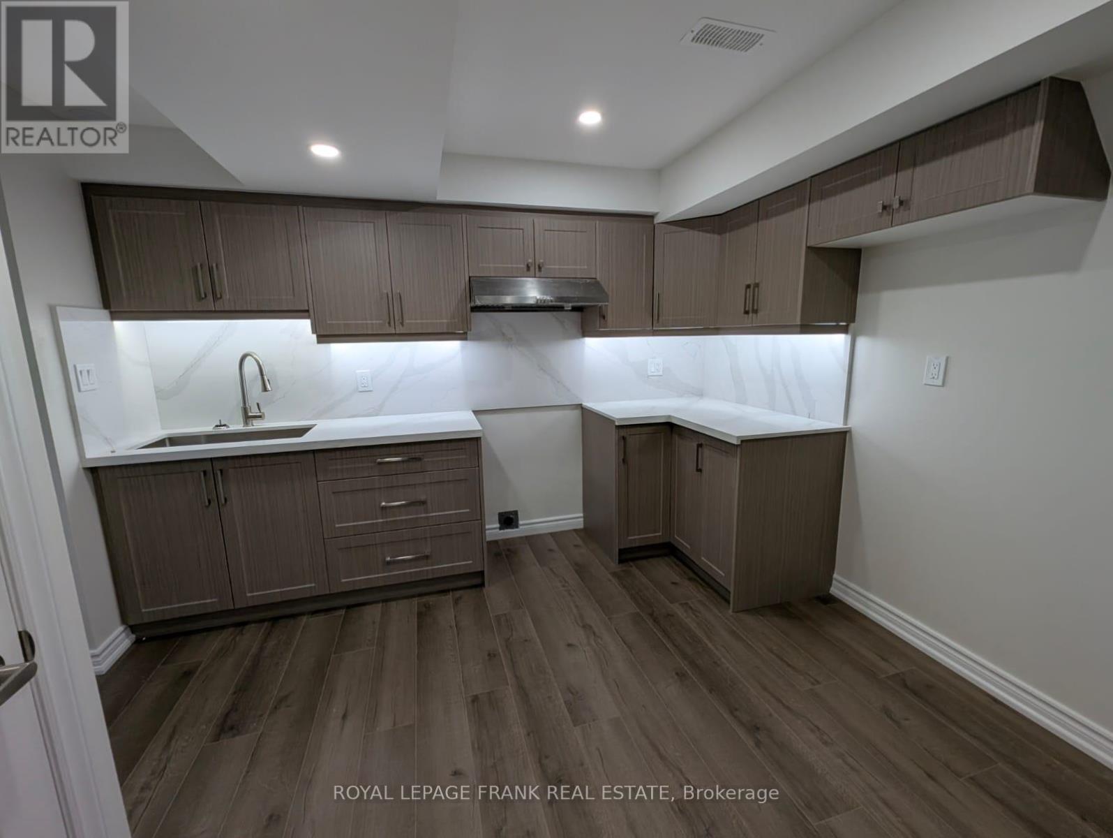 Bsmt - 41 Morley Crescent, Whitby (Rolling Acres), Ontario  L1R 0P1 - Photo 5 - E12818896