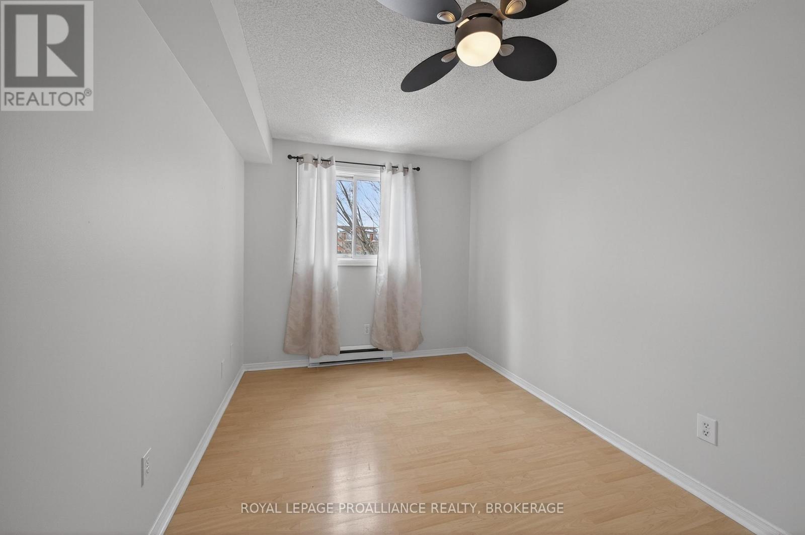 313 - 310 Kingsdale Avenue, Kingston, Ontario  K7M 8S1 - Photo 14 - X12818718