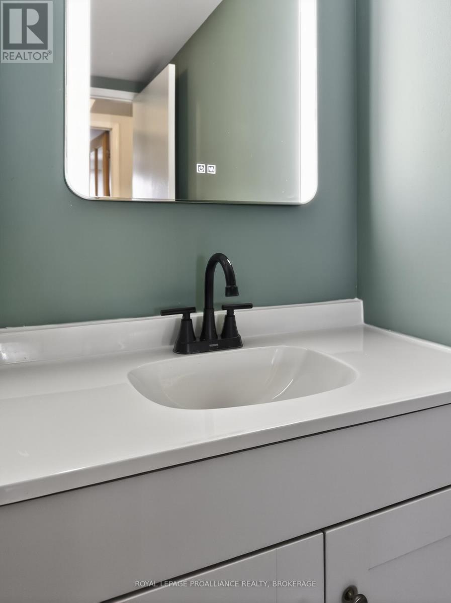 313 - 310 Kingsdale Avenue, Kingston, Ontario  K7M 8S1 - Photo 19 - X12818718