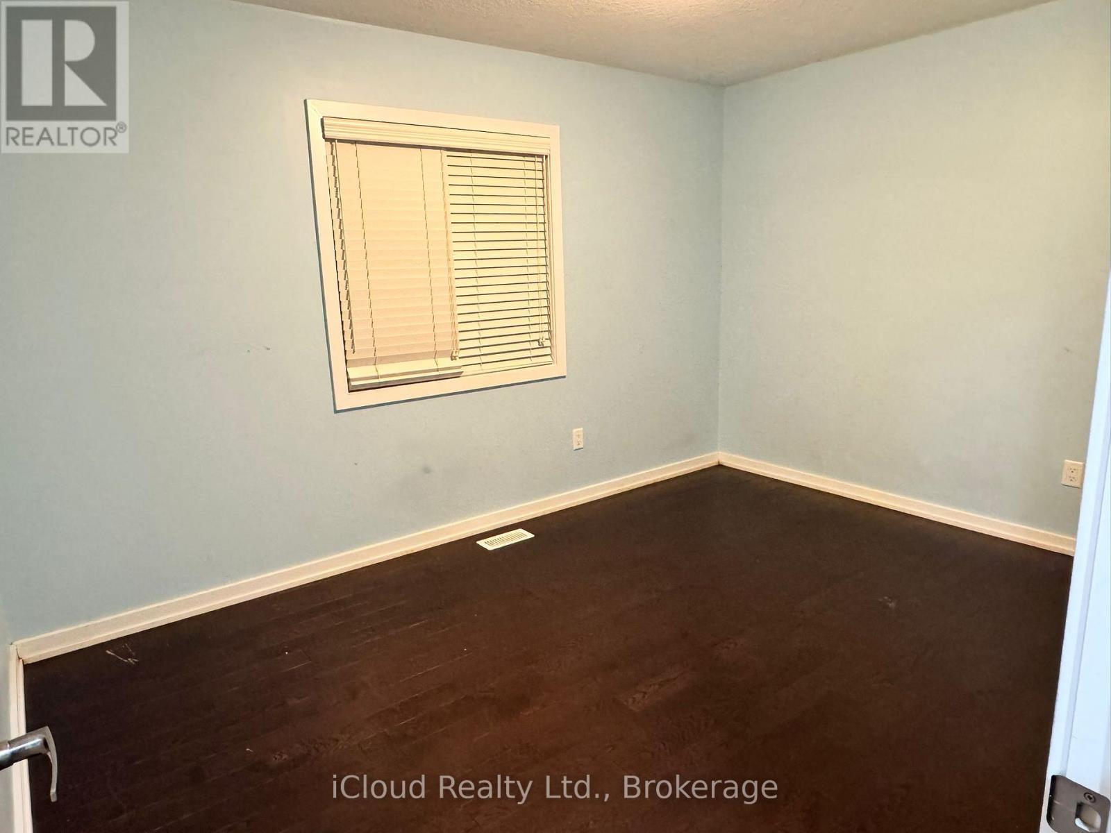 88 West Glen Avenue, Hamilton, Ontario  L8J 0H8 - Photo 17 - X12812492