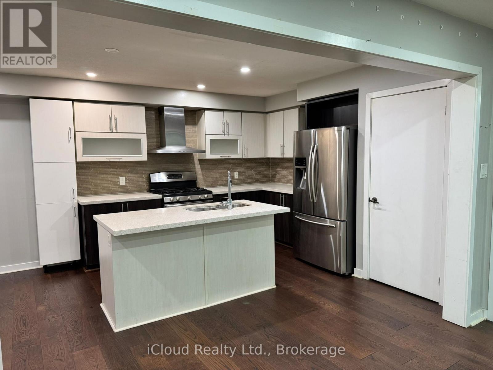 88 West Glen Avenue, Hamilton, Ontario  L8J 0H8 - Photo 9 - X12812492