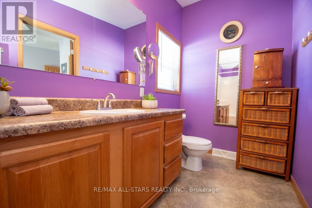 37 Creekside Circle, Kawartha Lakes, Ontario  K0M 1L0 - Photo 16 - X12818716