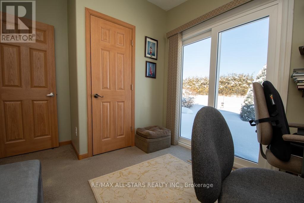 37 Creekside Circle, Kawartha Lakes, Ontario  K0M 1L0 - Photo 18 - X12818716