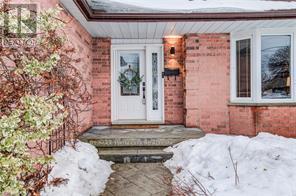 89 Biehn Drive, Kitchener, Ontario  N2R 1M4 - Photo 4 - X12813512