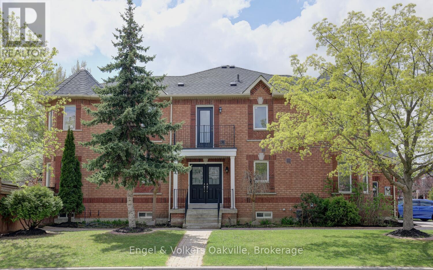 3933 COACHMAN CIRCLE, Mississauga, Ontario