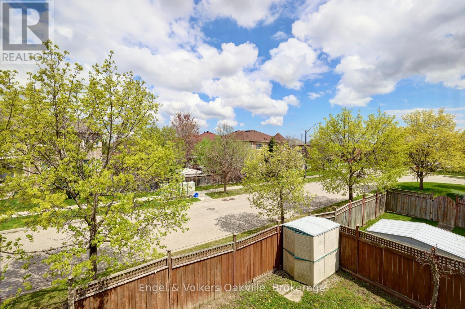 3933 Coachman Circle, Mississauga, Ontario  L5M 6R1 - Photo 22 - W12818944
