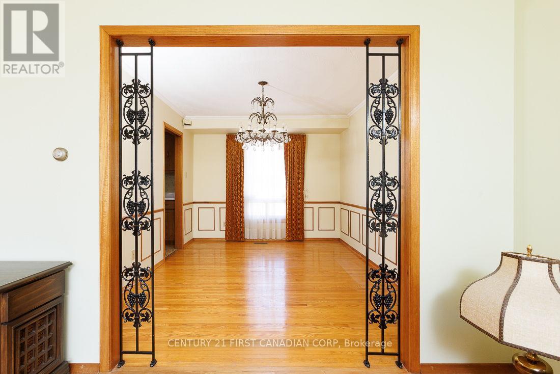 1230 Hamilton Road, London East, Ontario  N5W 1B2 - Photo 15 - X12818804