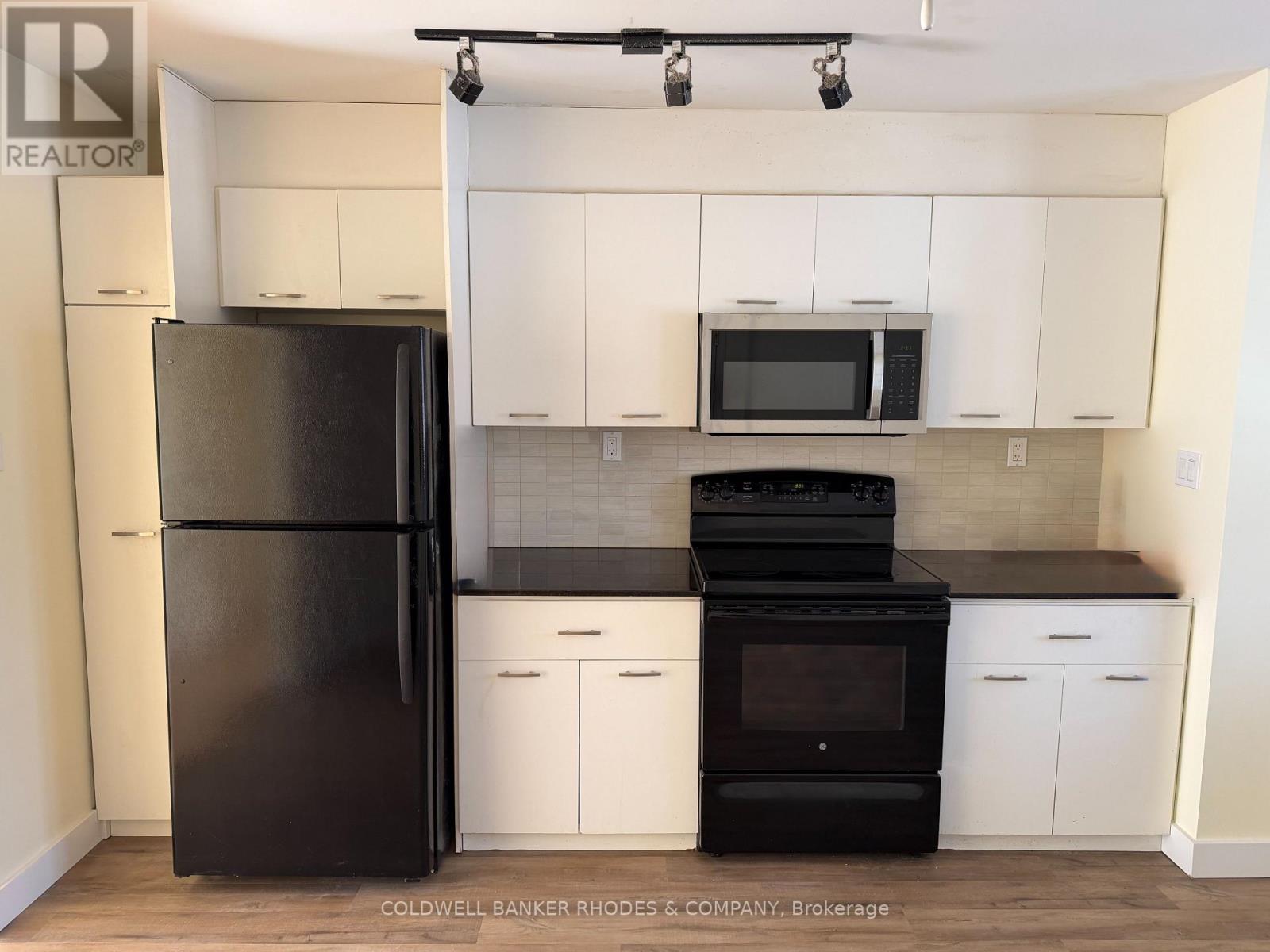 6 - 406 Montreal Road, Ottawa, Ontario  K1K 0V4 - Photo 6 - X12818838