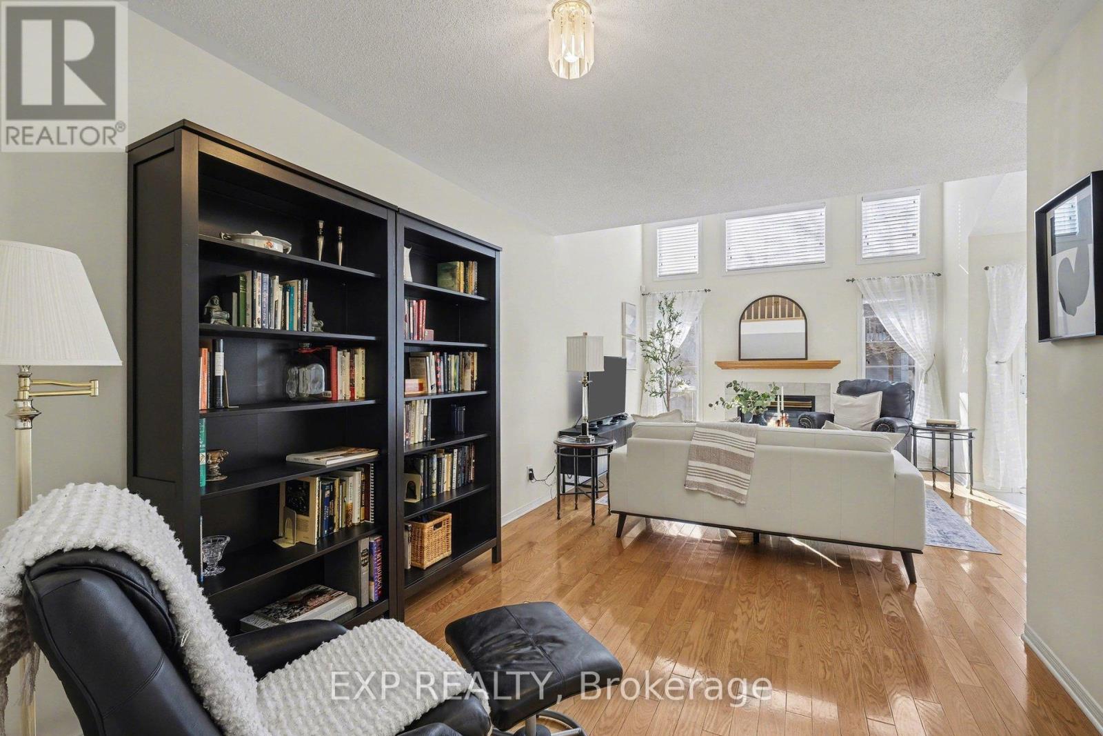 89 Inverkip Avenue, Ottawa, Ontario  K1T 4B9 - Photo 9 - X12818952