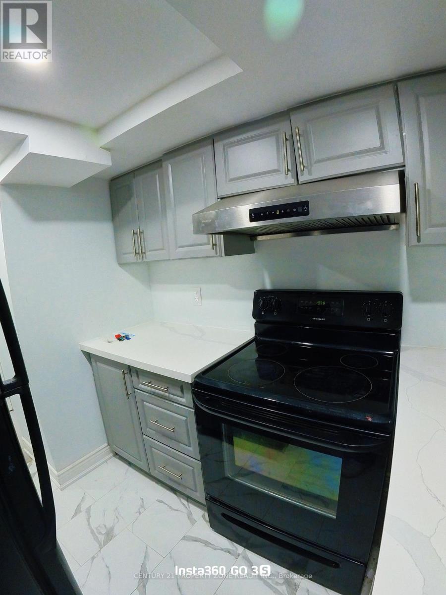 23 Brent Stephens Way, Brampton, Ontario  L7A 5B6 - Photo 3 - W12736680