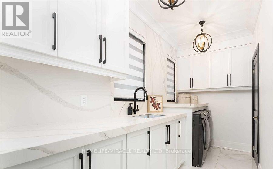 1540 Mississauga Road, Mississauga, Ontario  L5H 2K1 - Photo 15 - W12807984