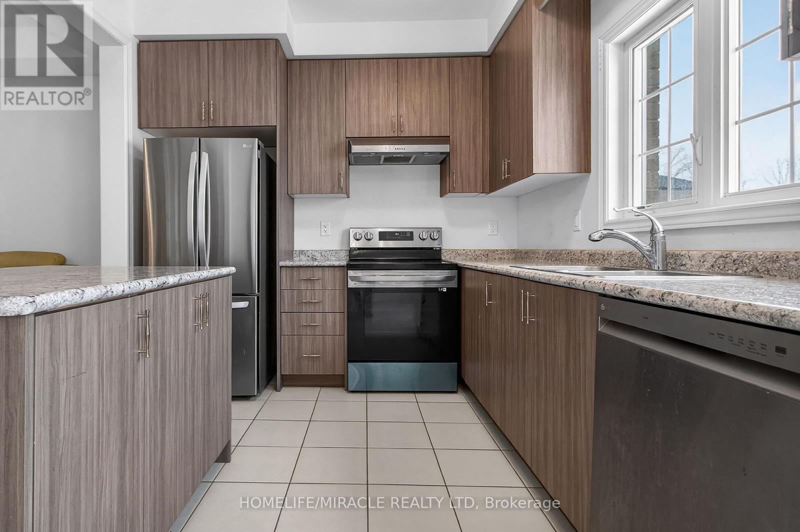 62 Holcomb Terrace, Hamilton, Ontario  L6R 3K3 - Photo 14 - X12817240