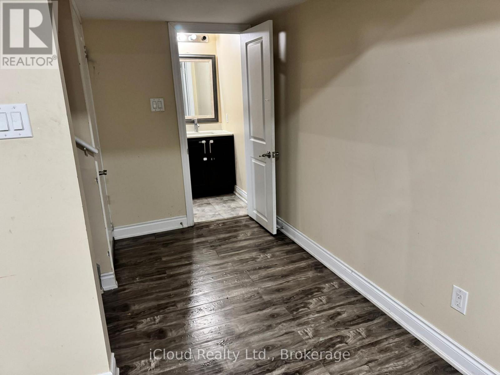 88 West Glen Avenue, Hamilton, Ontario  L8J 0H8 - Photo 30 - X12812492