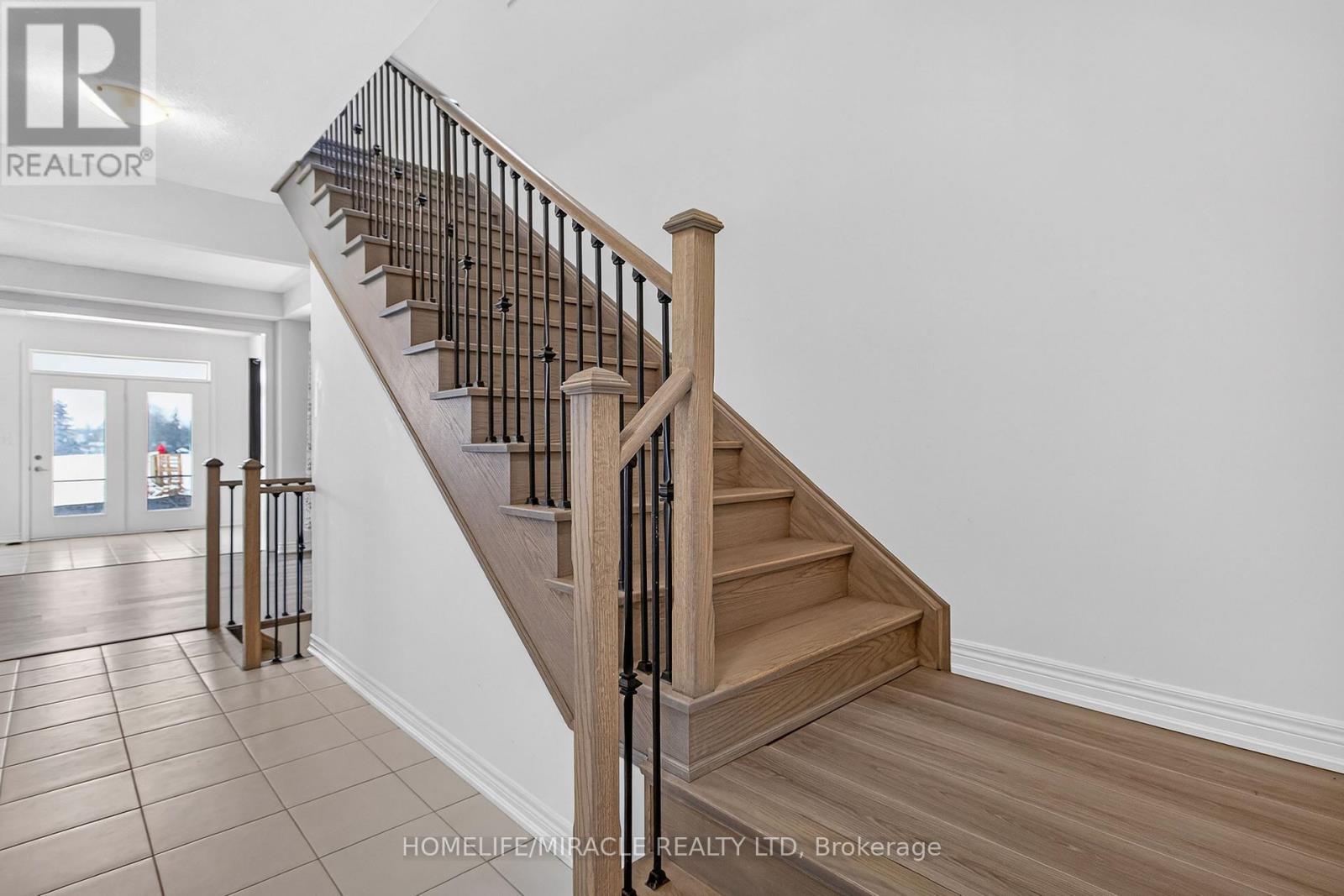 62 Holcomb Terrace, Hamilton, Ontario  L6R 3K3 - Photo 7 - X12817240