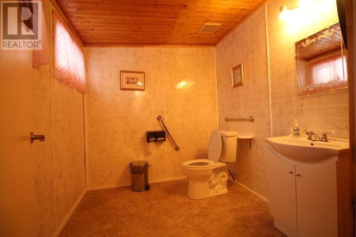 143 Vermilion Bay St, Vermilion Bay, Ontario  P0V 2V0 - Photo 5 - TB2600294