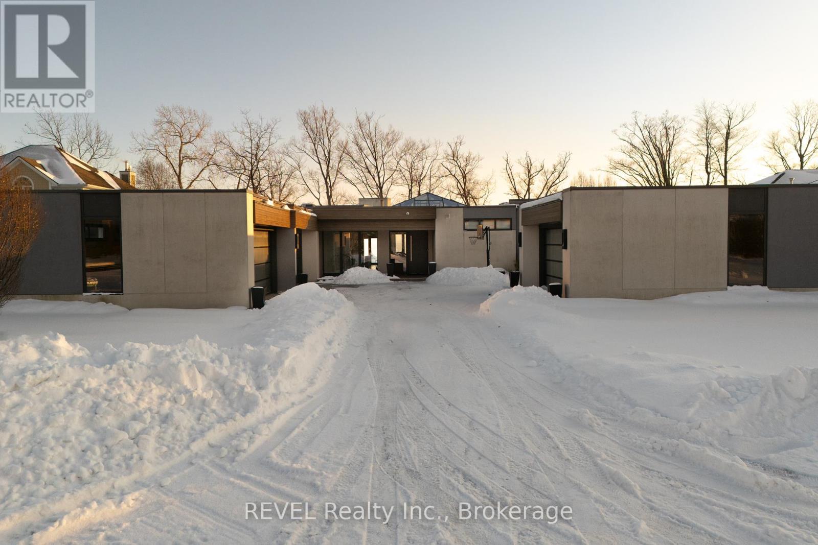 3323 LAKECREST COURT, Fort Erie, Ontario