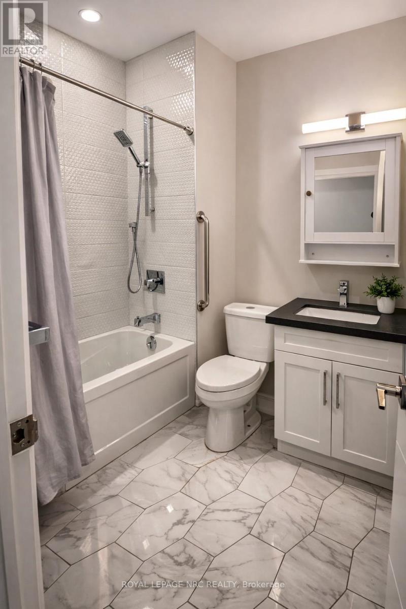 14 - 4 Evergreen Common N, St. Catharines, Ontario  L2N 0B3 - Photo 7 - X12818964