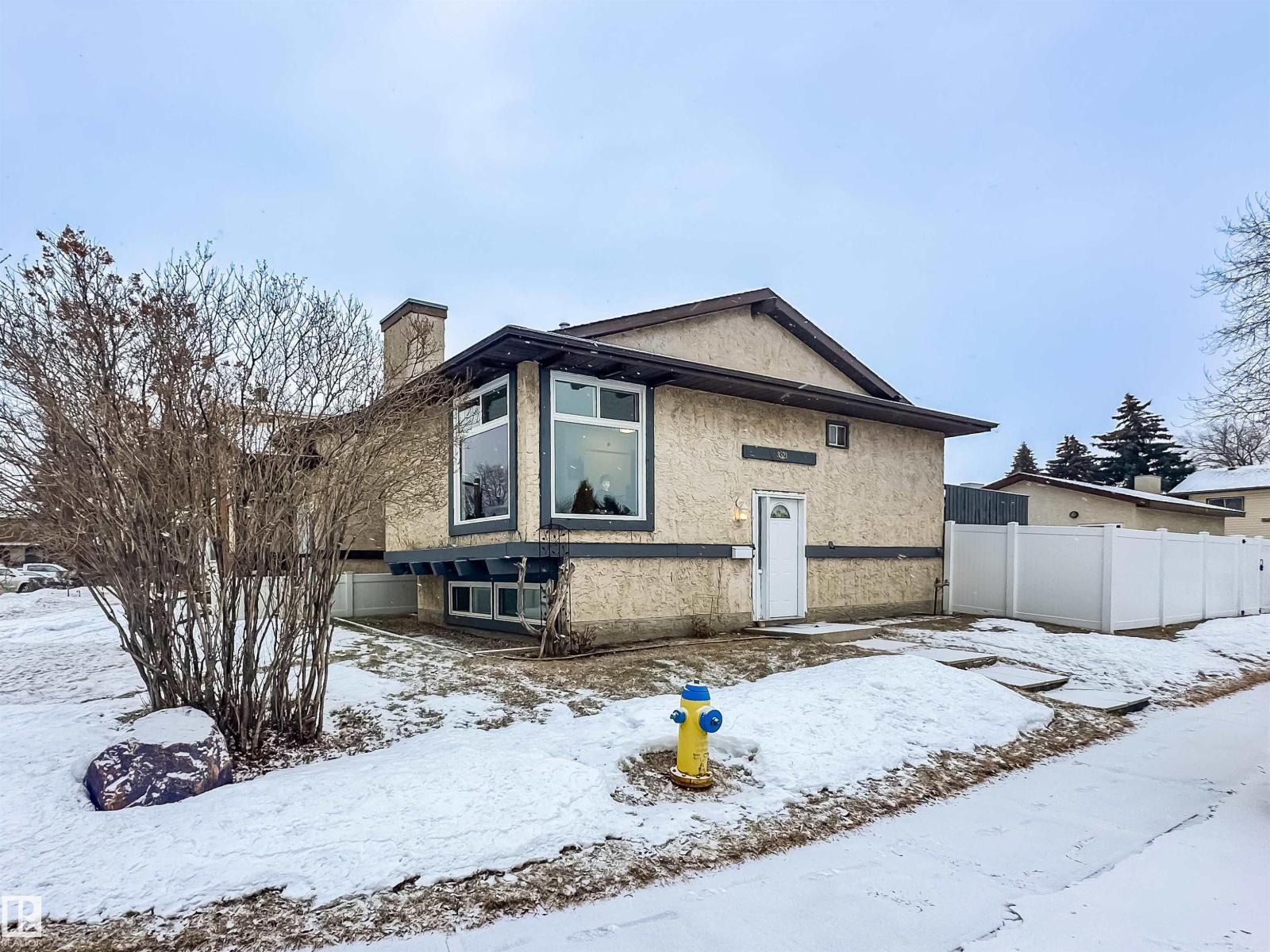 3521 41b Av Nw, Edmonton, Alberta  T6L 5E6 - Photo 1 - E4474759