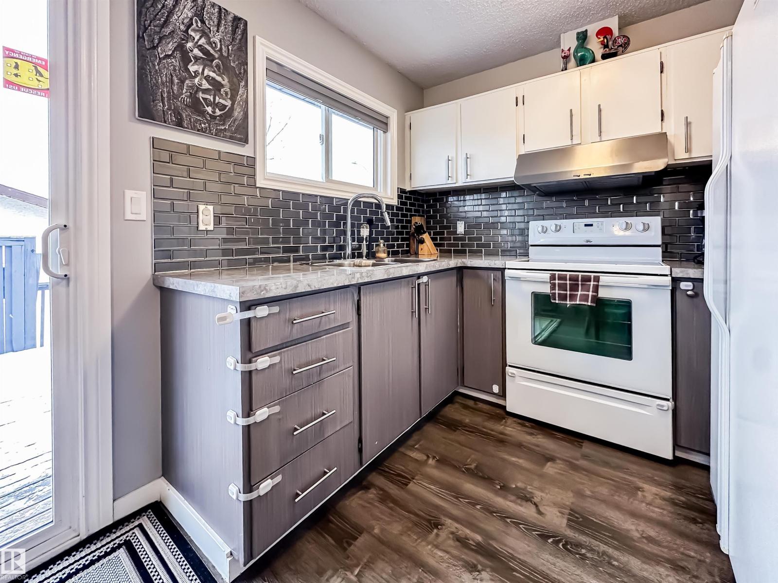 3521 41b Av Nw, Edmonton, Alberta  T6L 5E6 - Photo 18 - E4474759