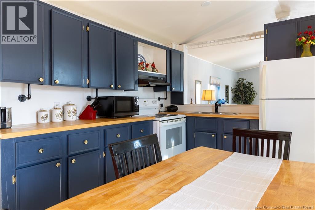 98 Evergreen Street, Fredericton, New Brunswick  E3B 6N3 - Photo 15 - NB134006