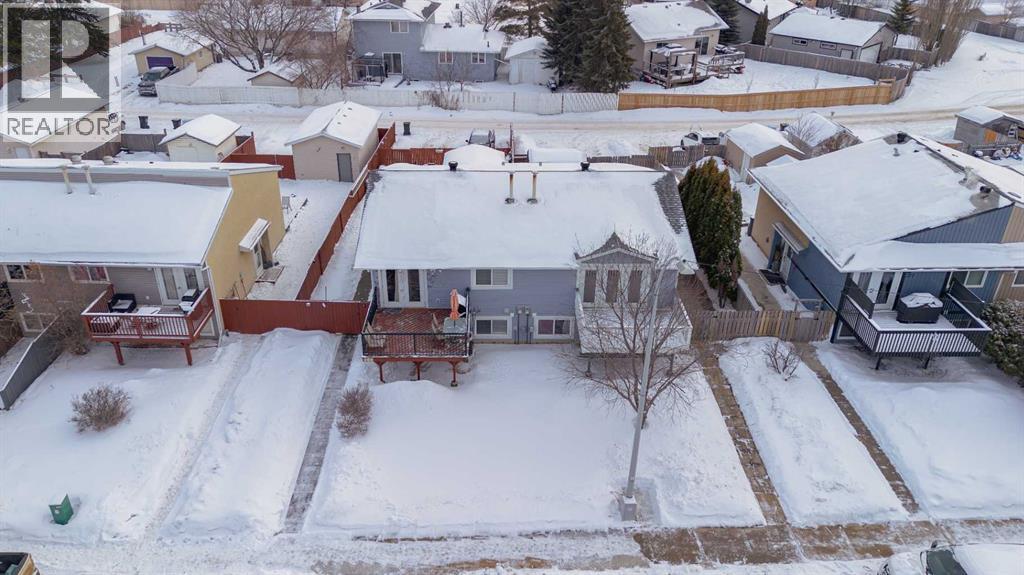 373 Ross Haven Drive, Fort Mcmurray, Alberta  T9H 3P2 - Photo 2 - A2282784